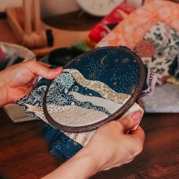 Flexi ROUND hoop with woodgrain.